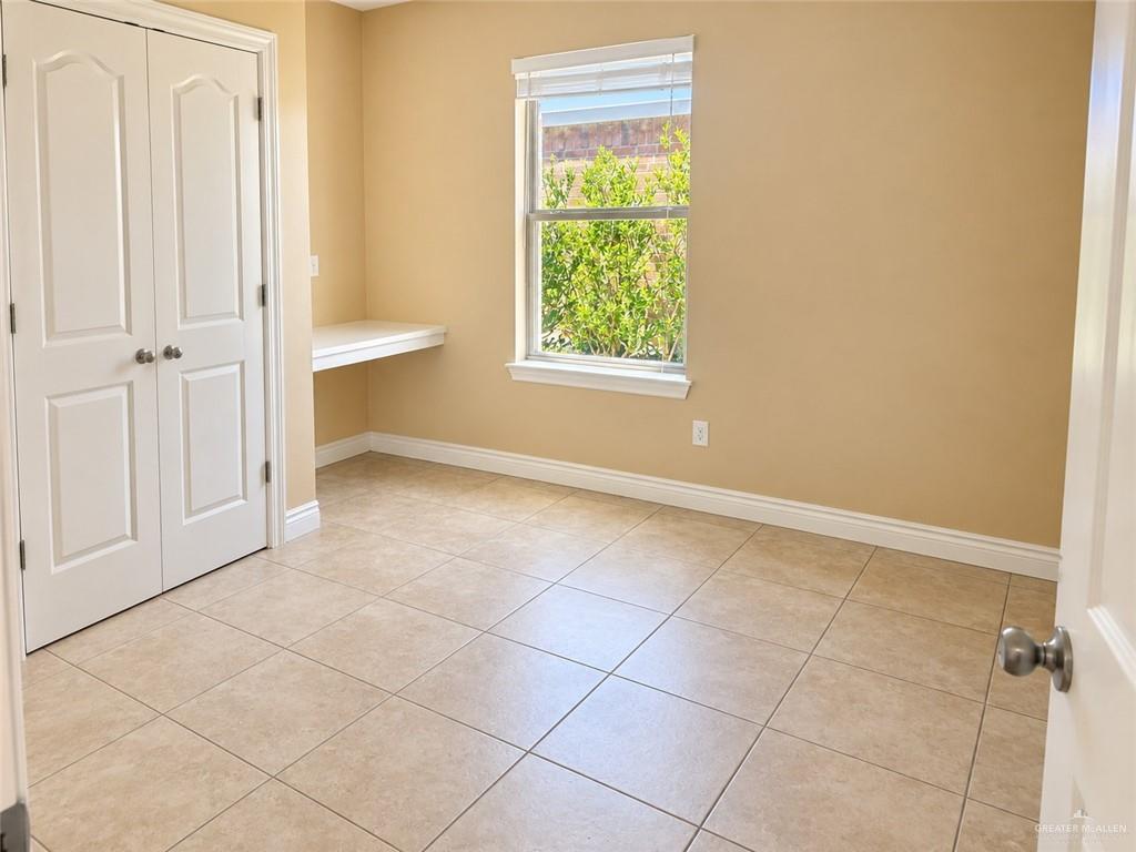 Photo 7 of 2112 Western Drive #3