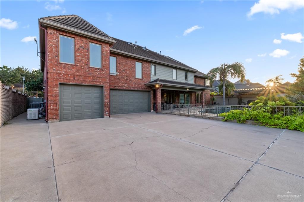 Photo 42 of 112 Cardinal Avenue