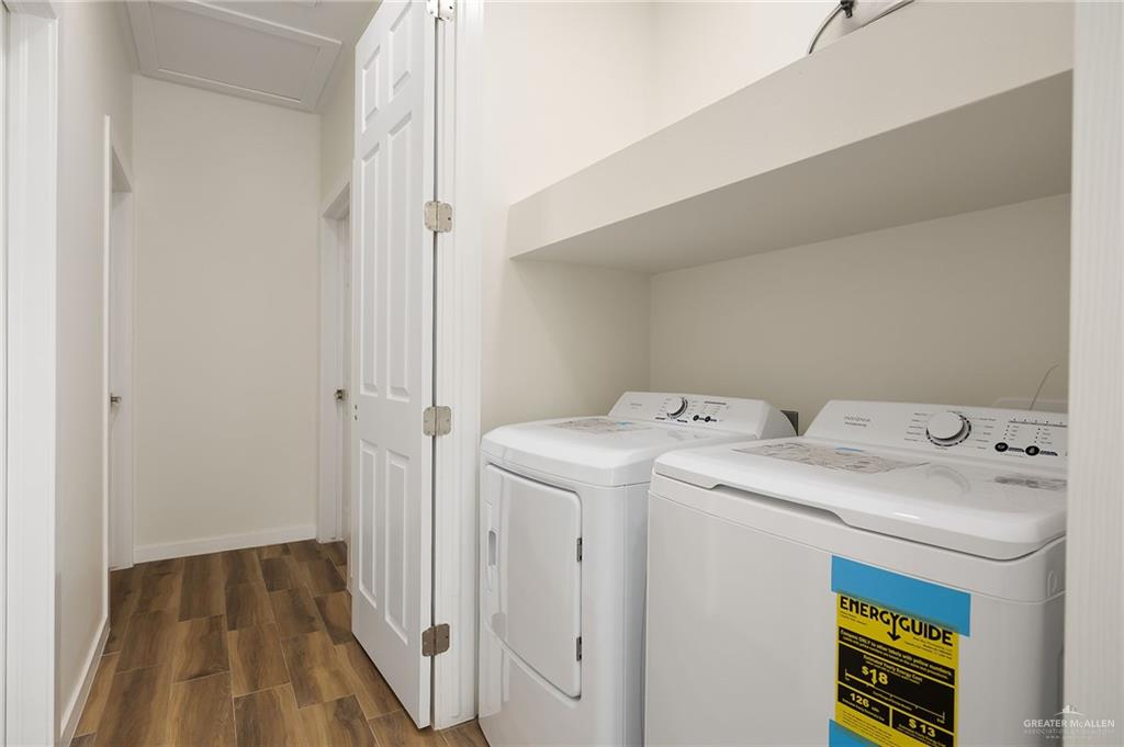 Photo 10 of 609 Onyx Avenue #2