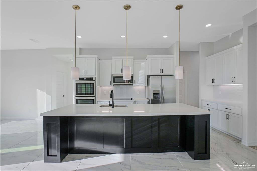 Photo 4 of 3025 Adler Avenue