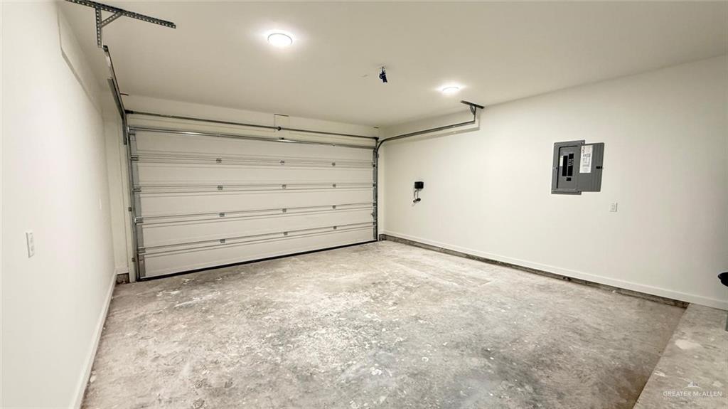 Photo 18 of 1004 Edgewood Drive