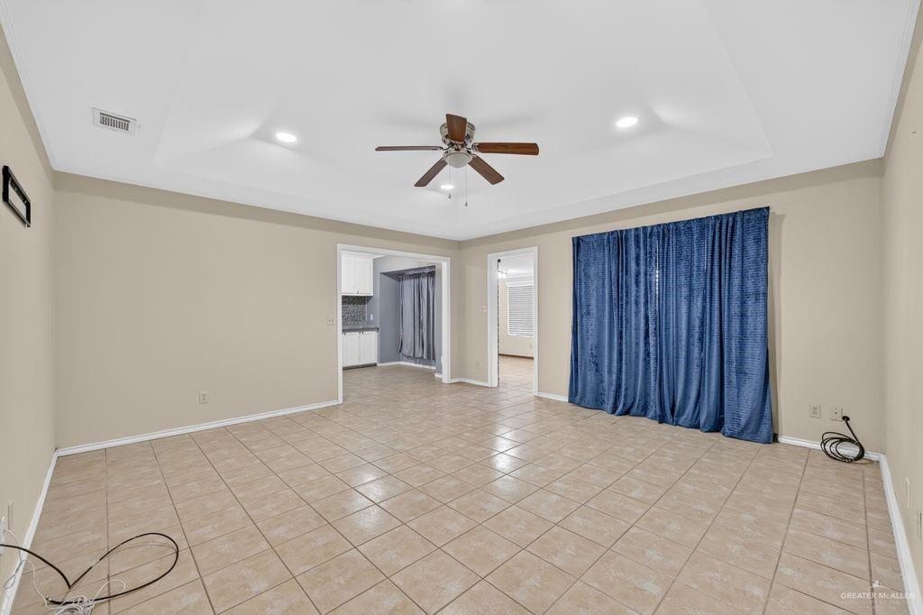 Photo 3 of 3101 Goldcrest Avenue