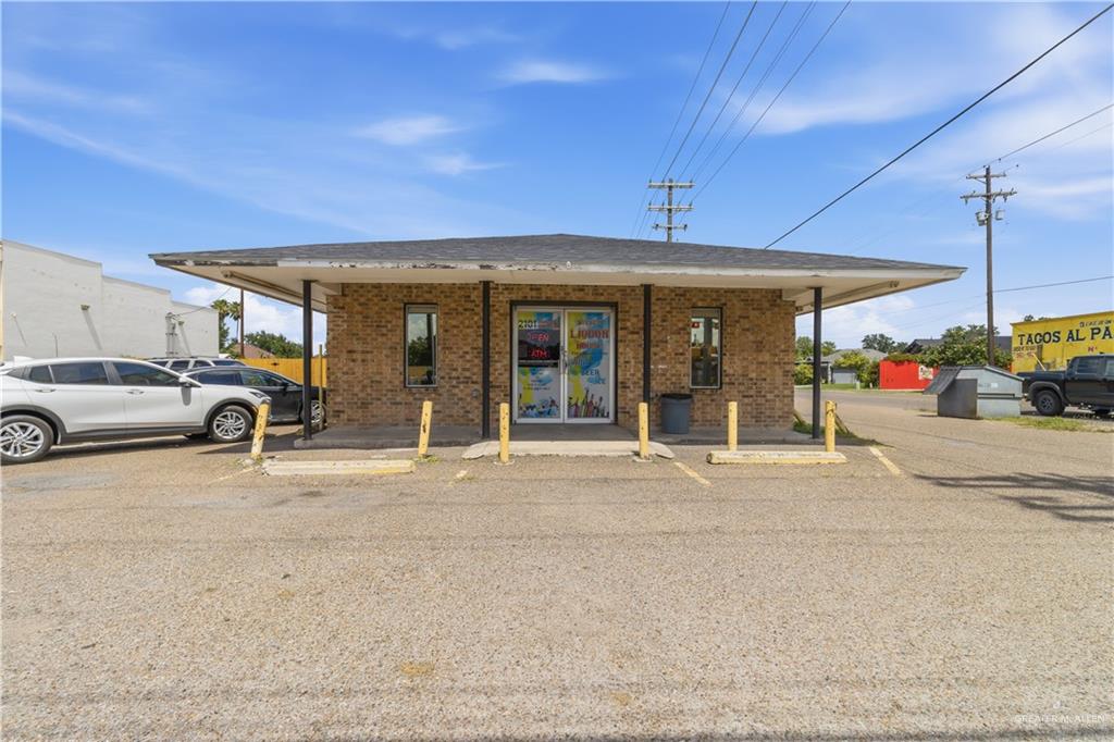 Photo 4 of 2101 Raul Longoria Road
