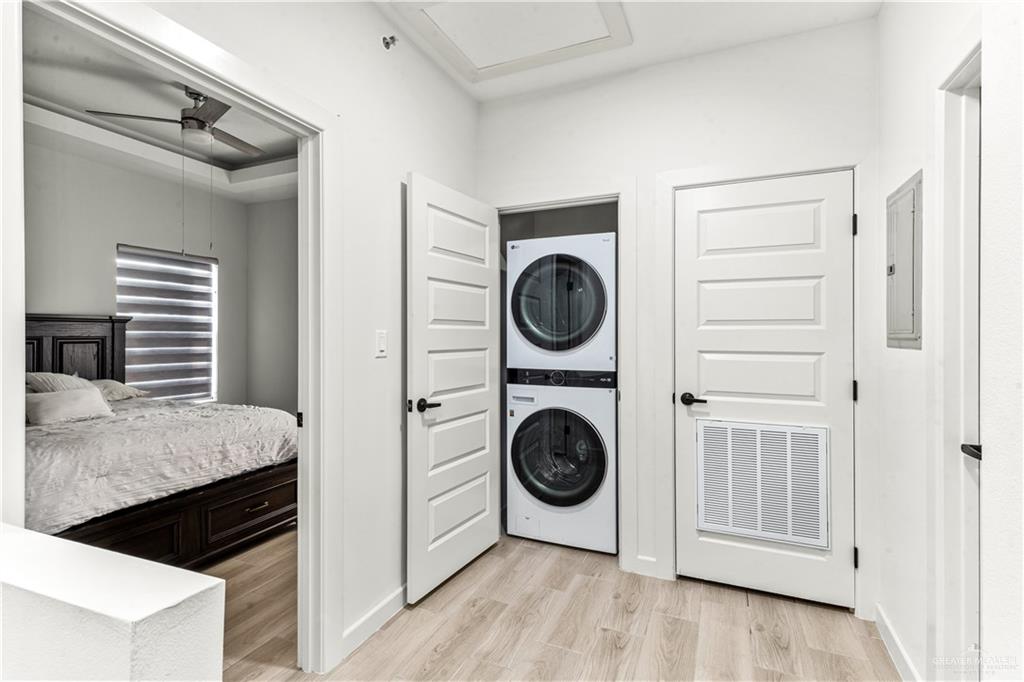 Photo 11 of 1213 Daffodil Avenue #D