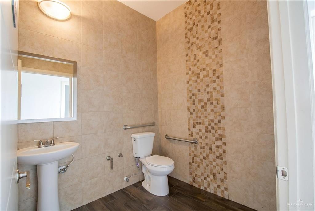 Photo 6 of 2504 Cage Boulevard #B