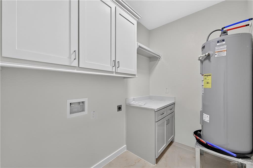 Photo 15 of 1001 Falcon Avenue