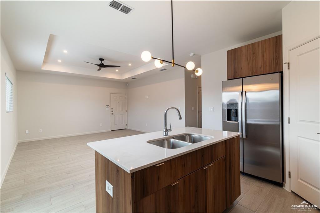 Photo 6 of 3417 Duke Avenue #4