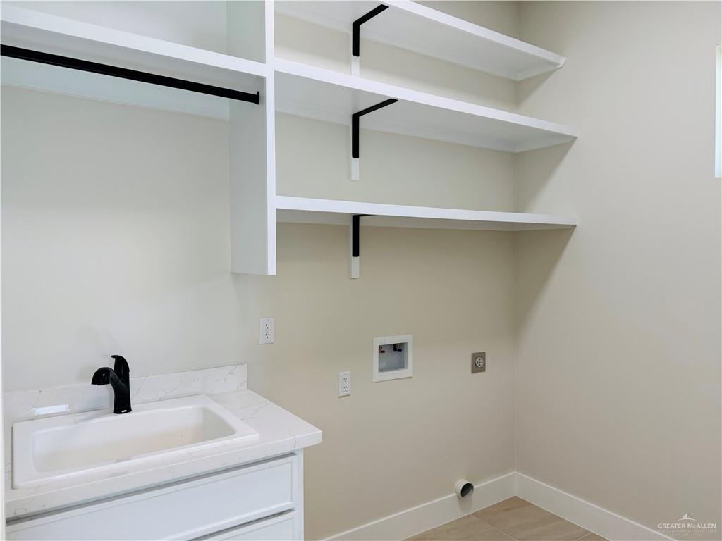 Photo 6 of 3912 Zimmerius Avenue