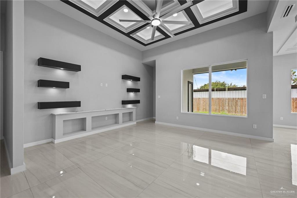 Photo 4 of 3003 Silver Oak Avenue