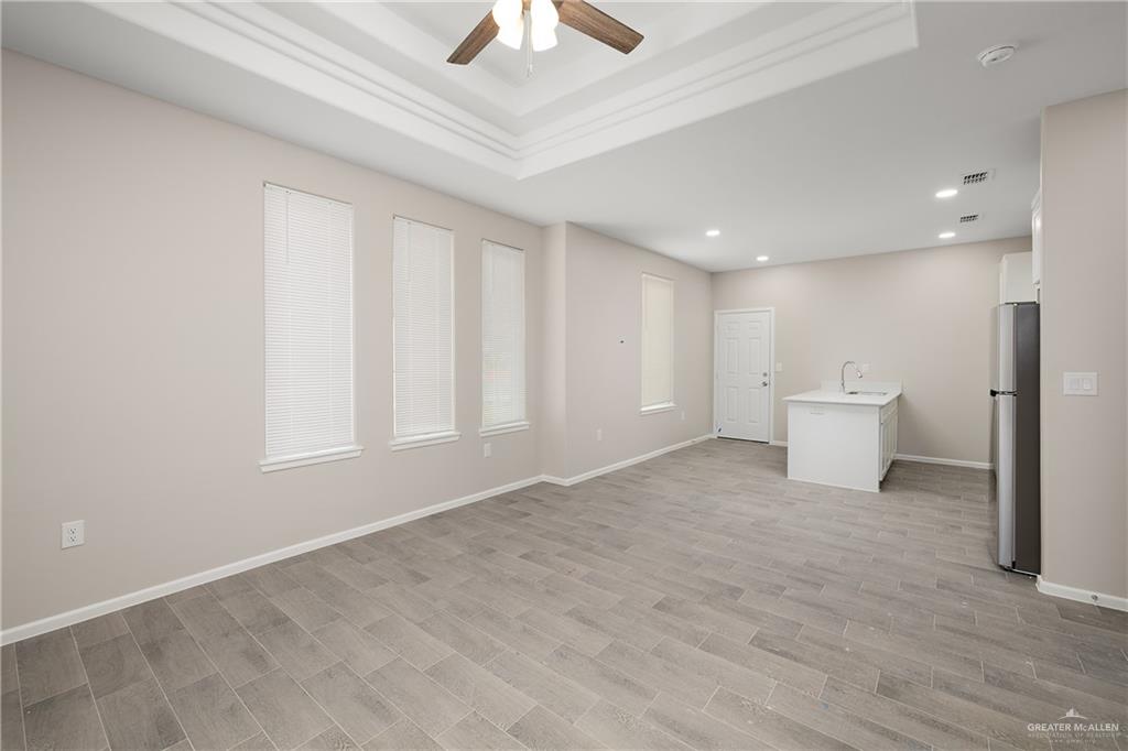 Photo 8 of 2809 Hayes Avenue