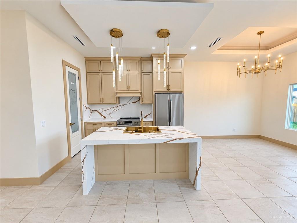Photo 6 of 3005 Sabinal Avenue
