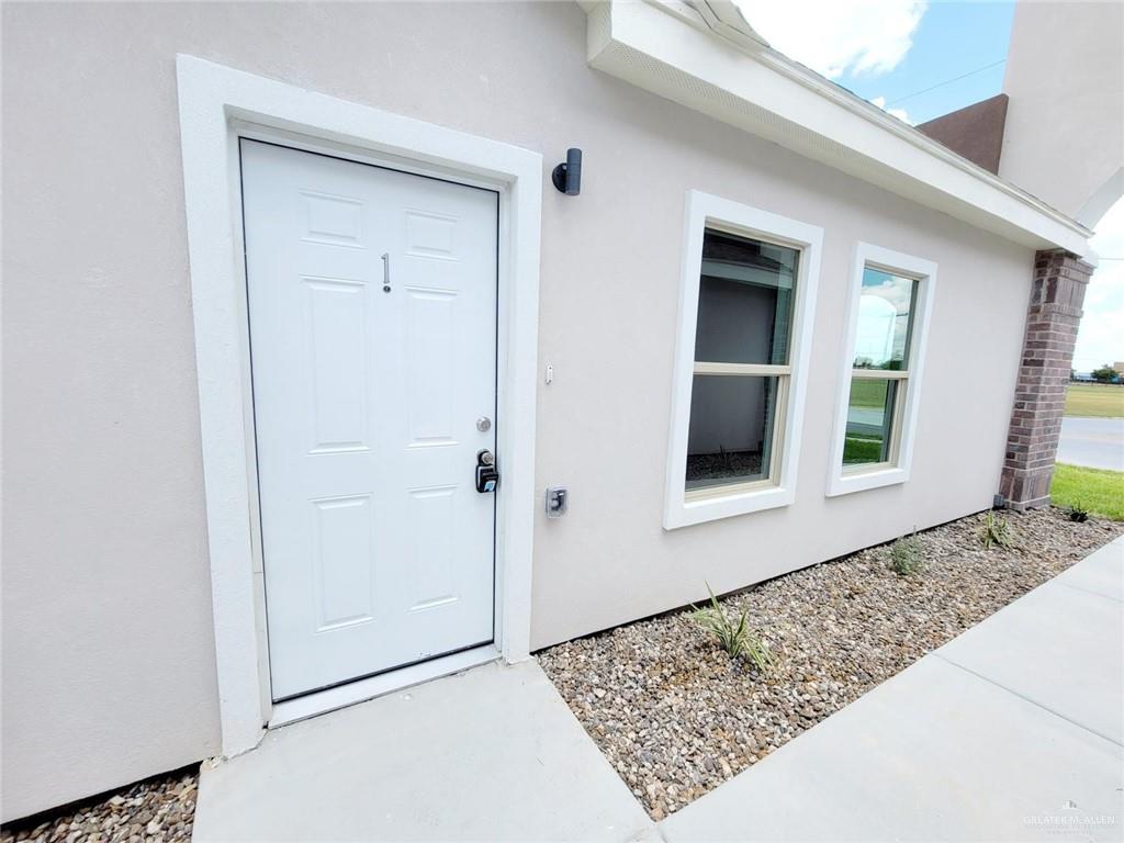 Photo 3 of 2808 Rosemary Drive #1