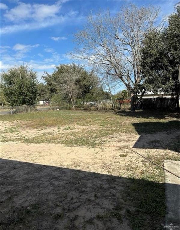 Photo 3 of 3020 Floresta Street