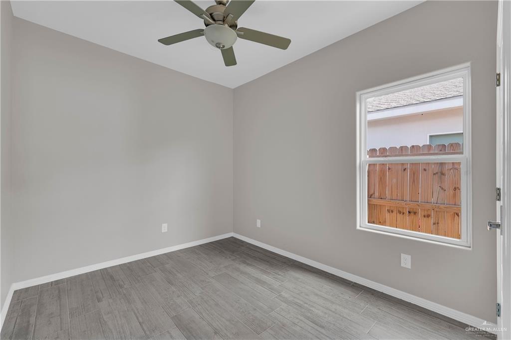 Photo 11 of 5007 Dahlia Street #3