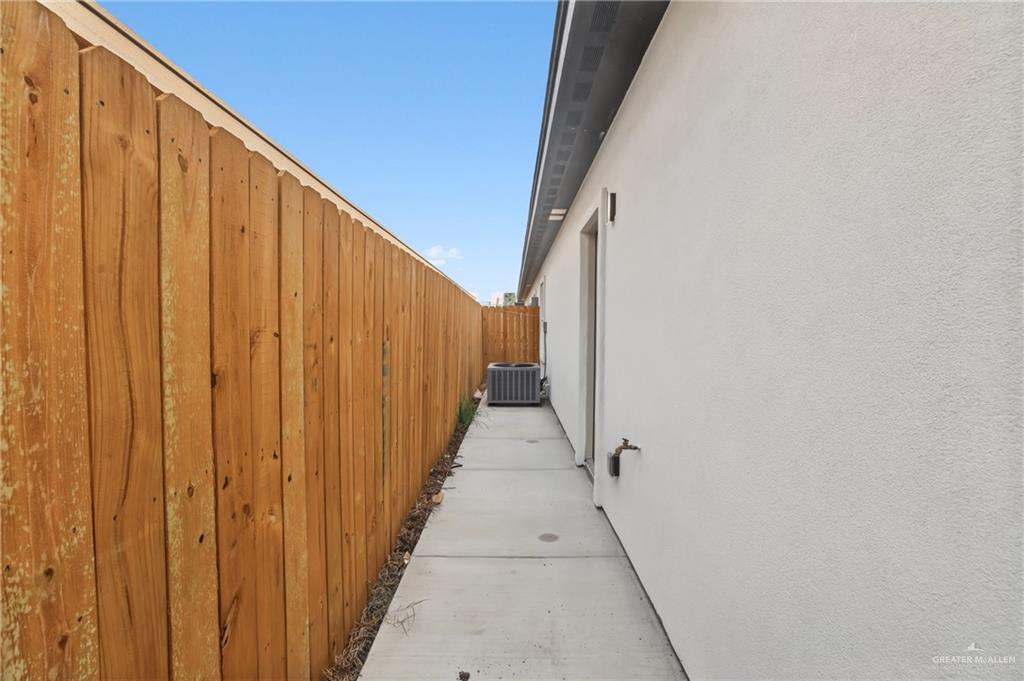 Photo 15 of 1303 Rosewood Lane