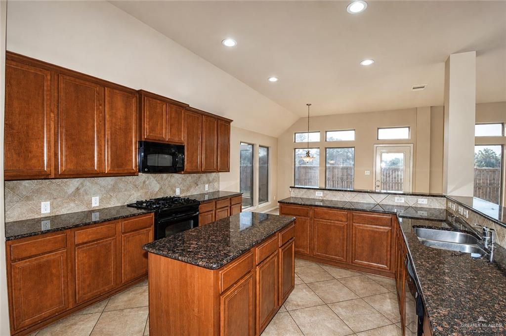 Photo 19 of 4400 Santa Olivia Street