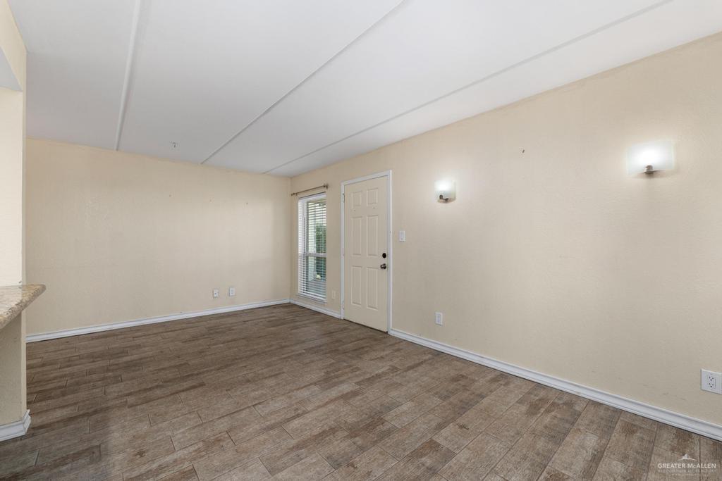 Photo 6 of 109 Gardenia Street #101