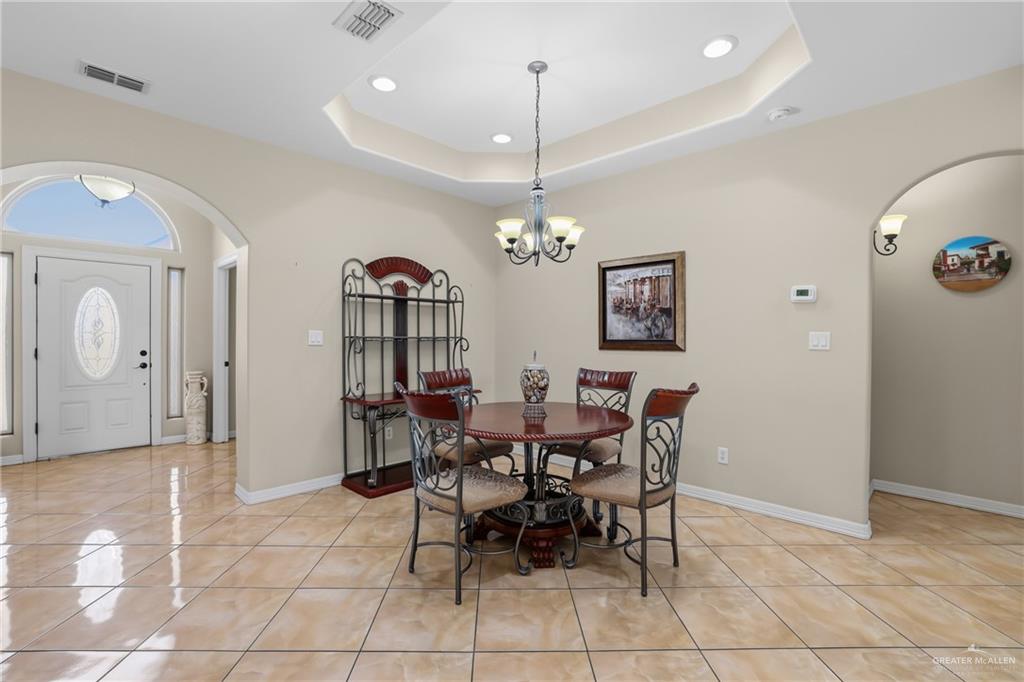 Photo 6 of 3411 Clubhouse Drive