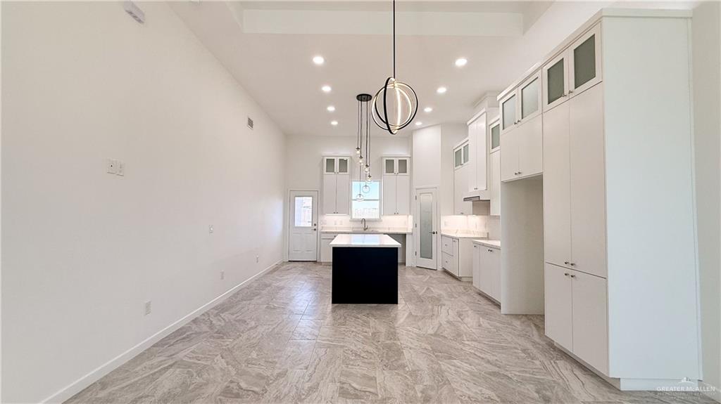 Photo 6 of 3808 Revilla Street