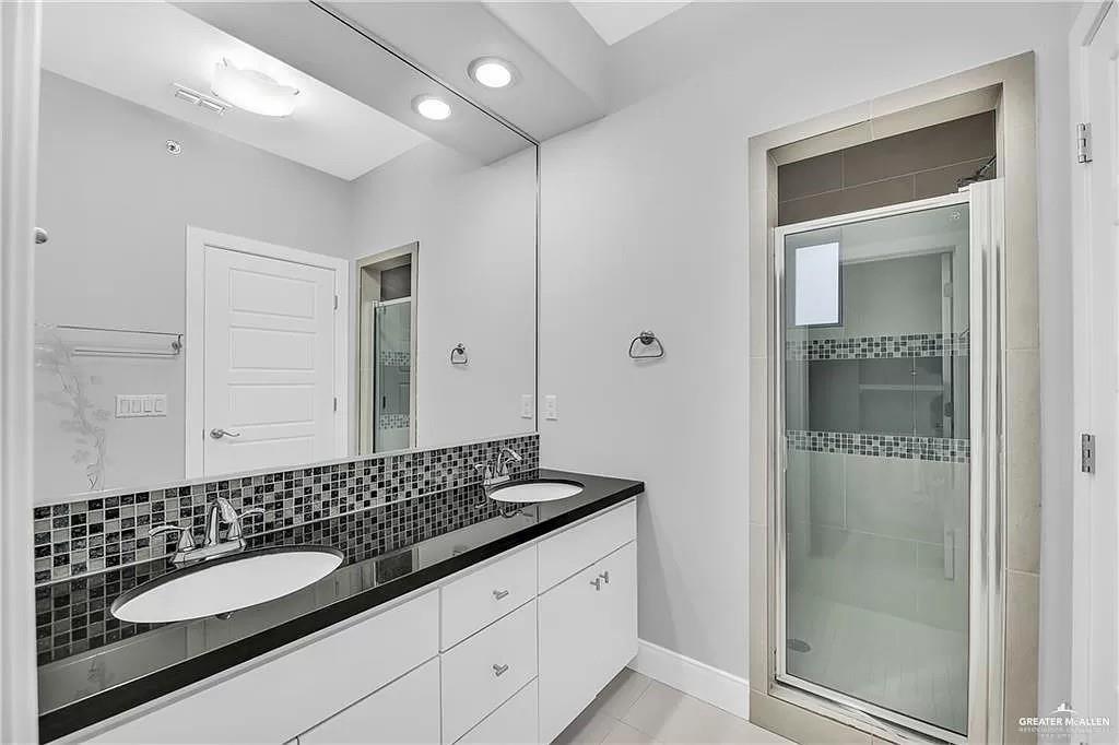 Photo 15 of 3016 L Street #1