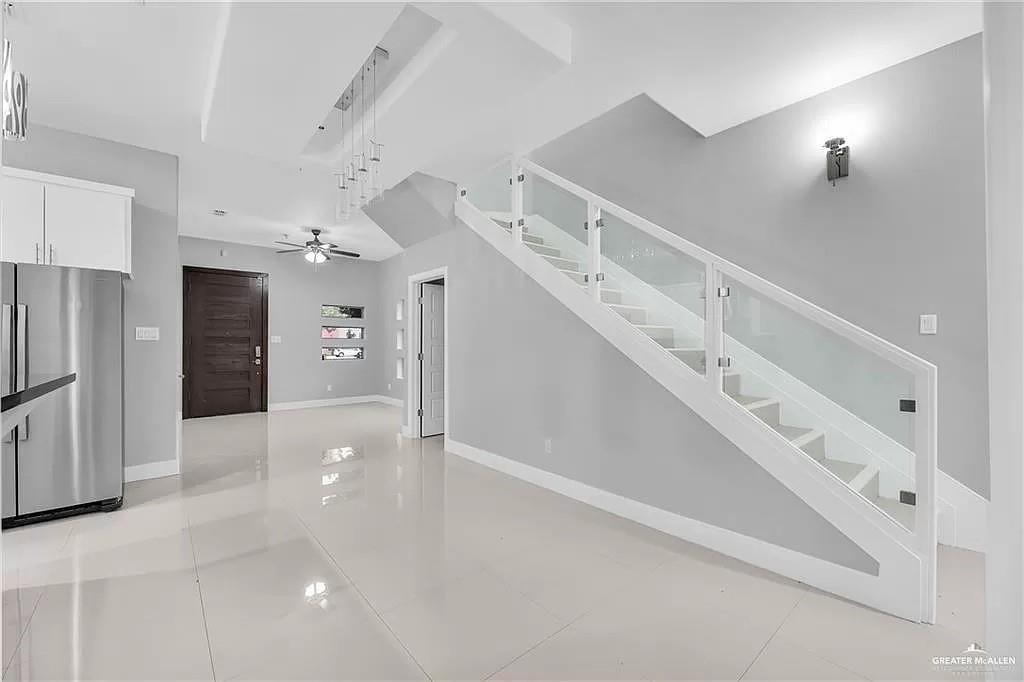Photo 7 of 3016 L Street #1