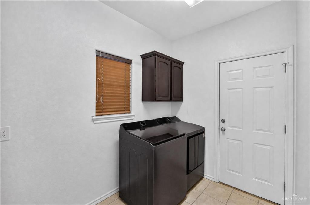 Photo 10 of 2501 Nicole Avenue