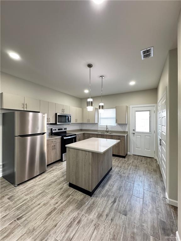 Photo 4 of 3800 Ventura Avenue