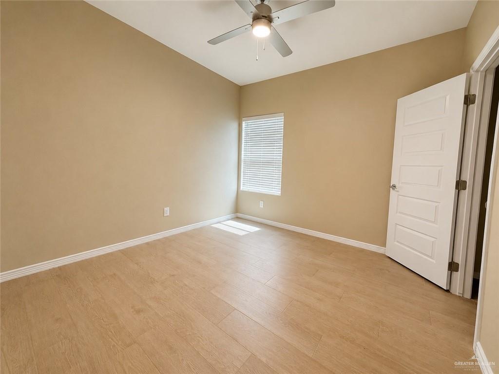 Photo 7 of 3101 Sandlewood Street #4