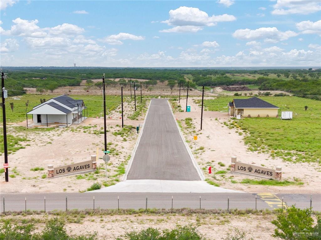 Photo 3 of 104 Starrview Drive