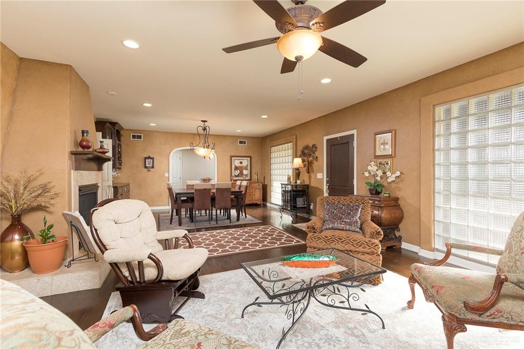 Photo 4 of 605 Hutto Road