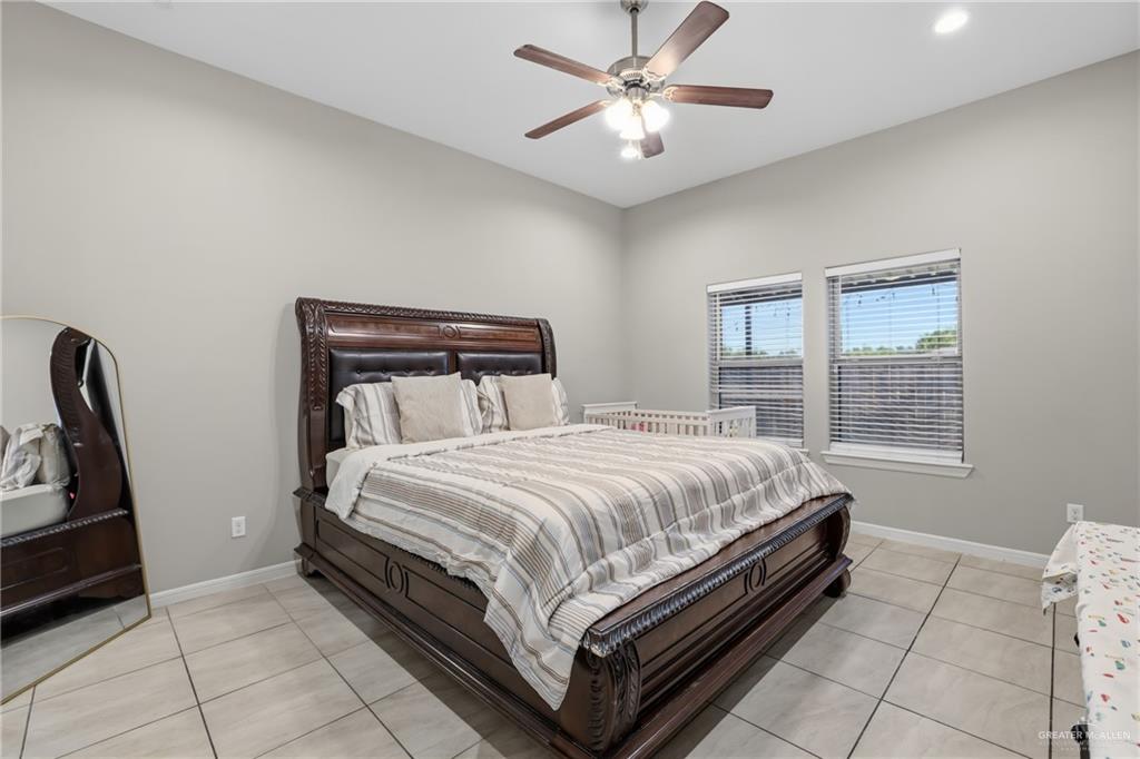 Photo 12 of 2508 Del Oro Drive