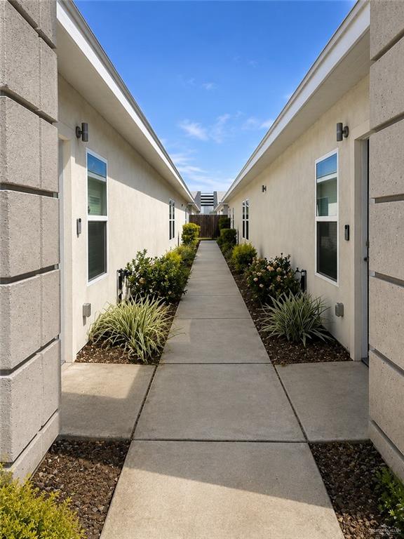 Photo 2 of 3101 Sandlewood Street #1