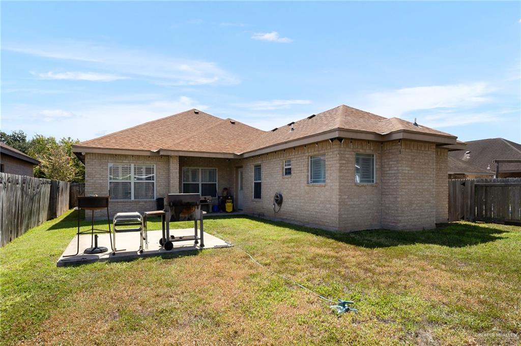 Photo 15 of 1406 La Ciniega Drive