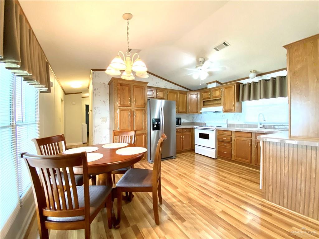 Photo 5 of 2022 Vernon Street