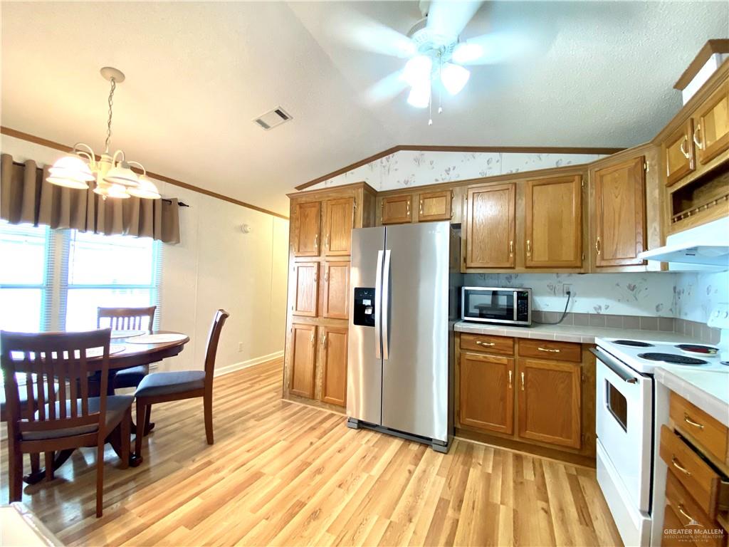 Photo 6 of 2022 Vernon Street