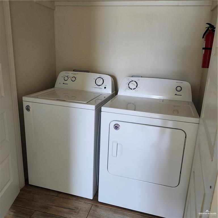 Photo 5 of 4008 Hawthorne Avenue #4