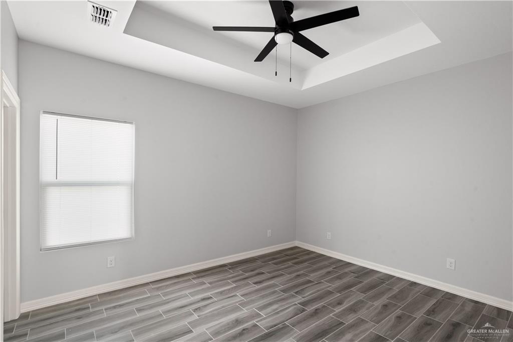 Photo 7 of 504 Emerald Avenue #1