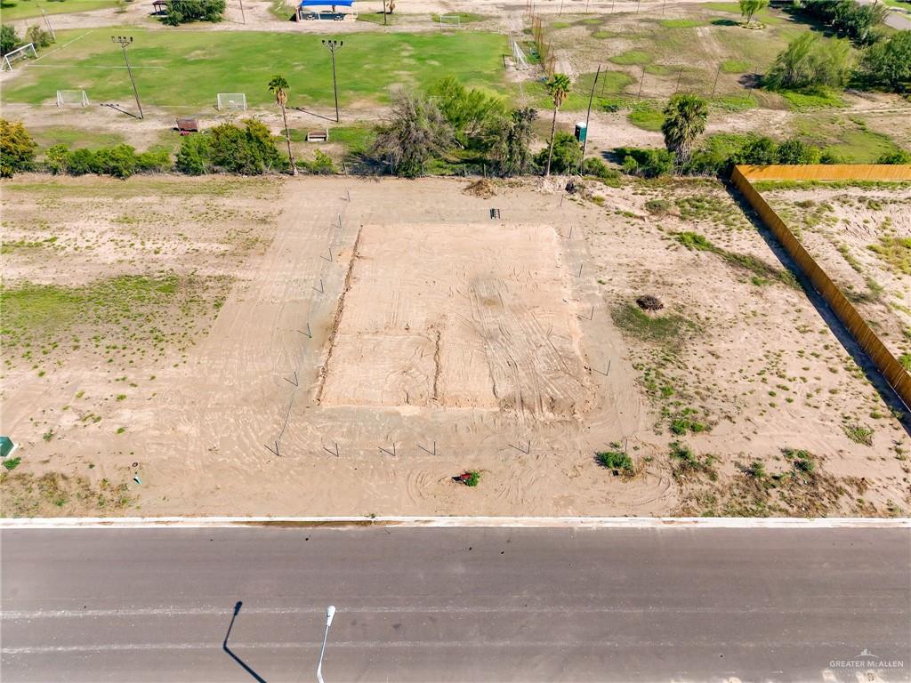 Photo 2 of 1115 Las Brisas Drive