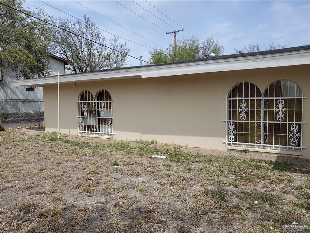 Photo 4 of 1308 Garcia Street