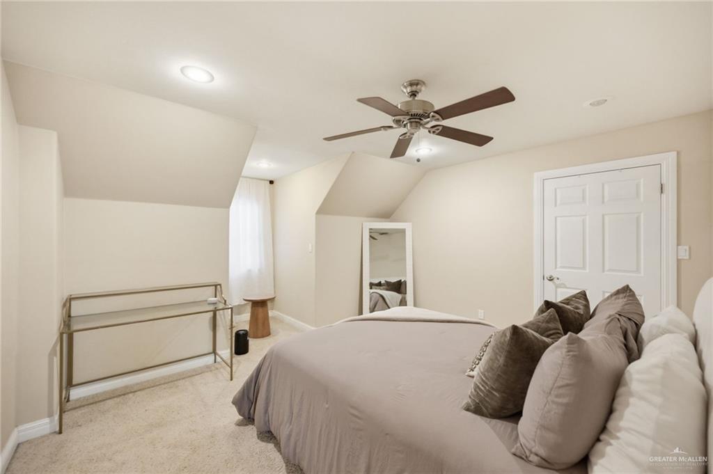 Photo 20 of 4200 Palm Grove Drive
