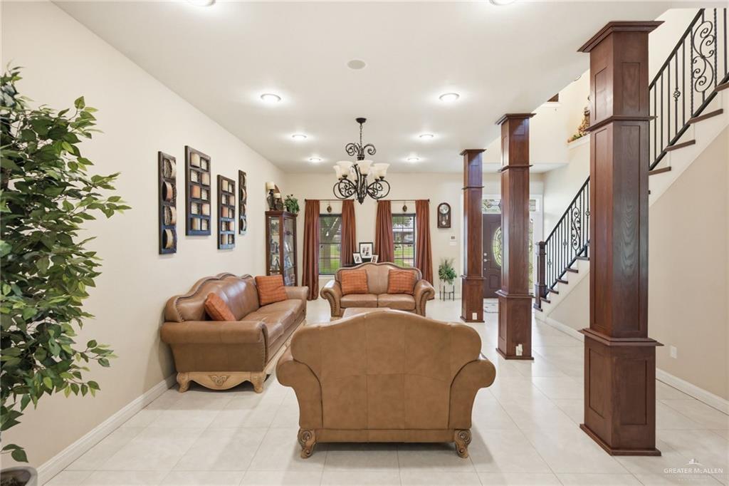 Photo 4 of 4200 Palm Grove Drive