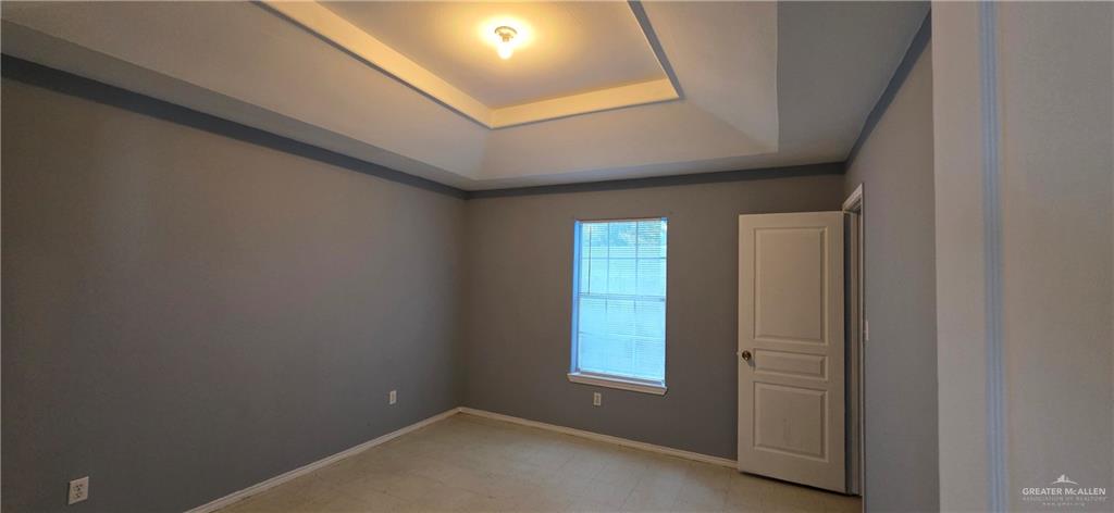 Photo 24 of 209 Bluebonnet Street