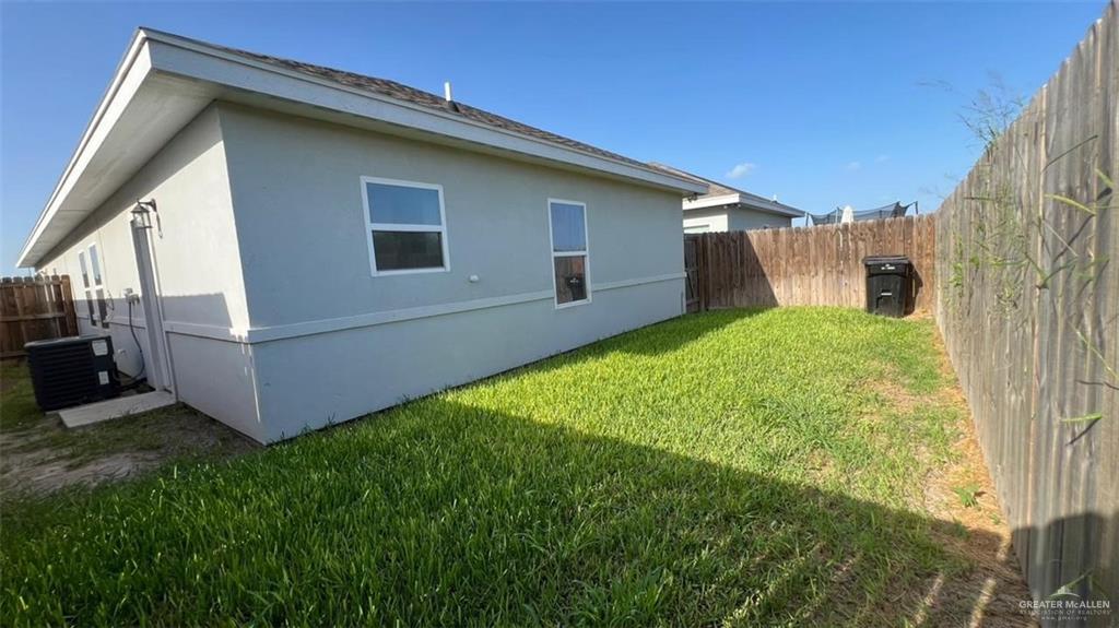 Photo 6 of 2112 Redbud Lane