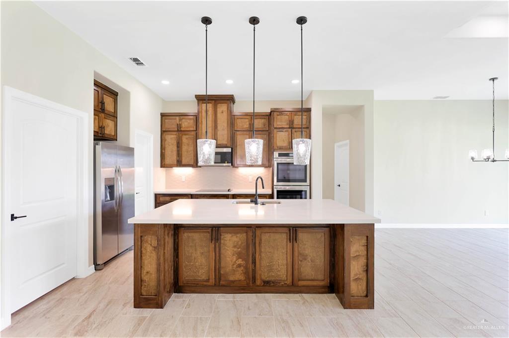 Photo 4 of 6305 Willow Wood Lane