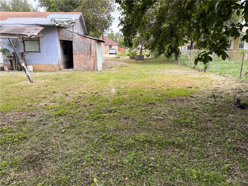Photo 6 of 412 Adams Avenue
