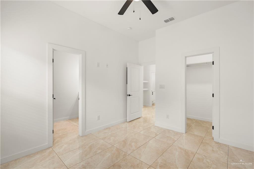 Photo 14 of 412 & 408 Gastel Circle