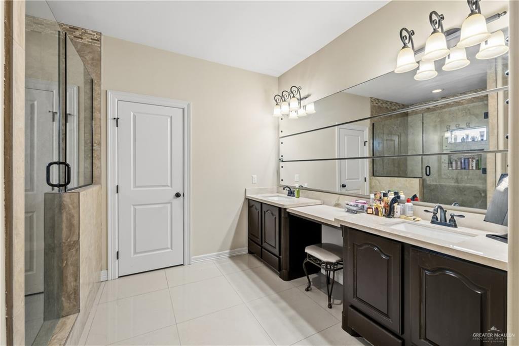 Photo 10 of 5104 Highland Avenue