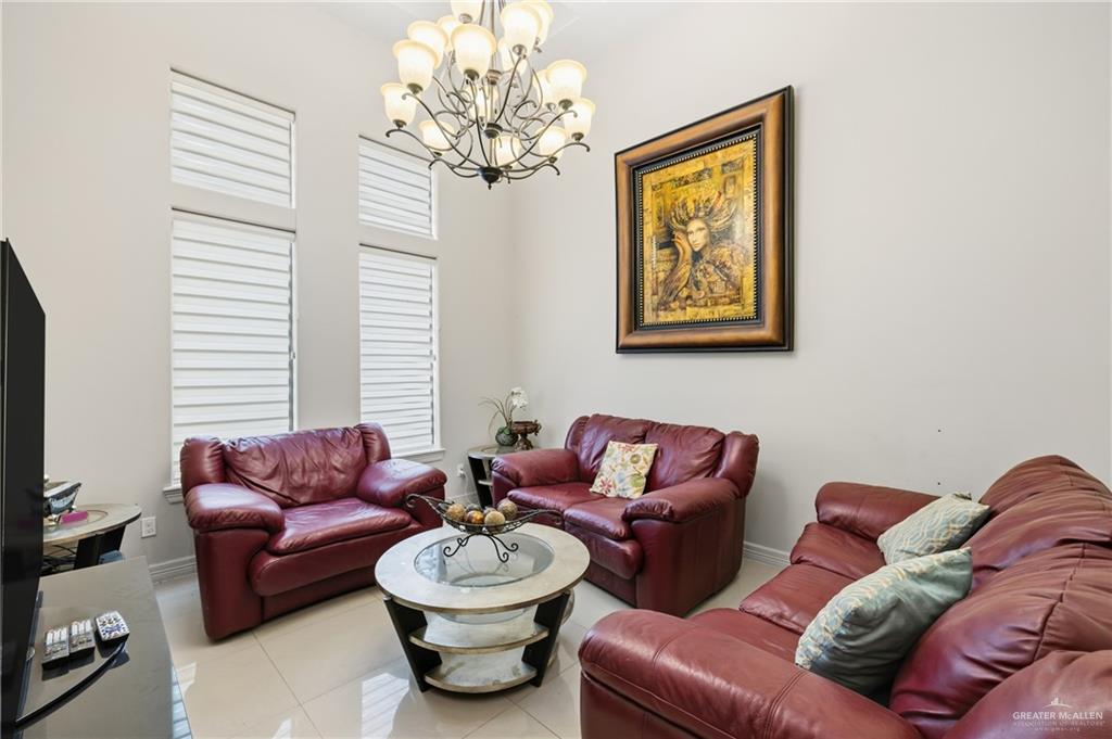 Photo 3 of 5104 Highland Avenue