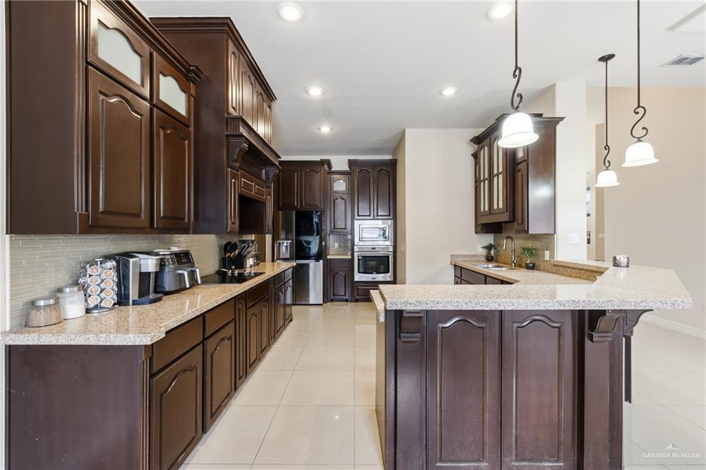 Photo 4 of 5104 Highland Avenue