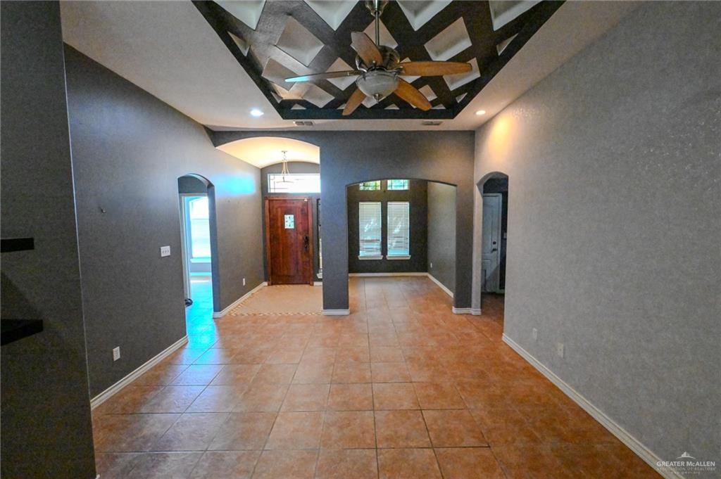 Photo 11 of 5117 Gumwood Street